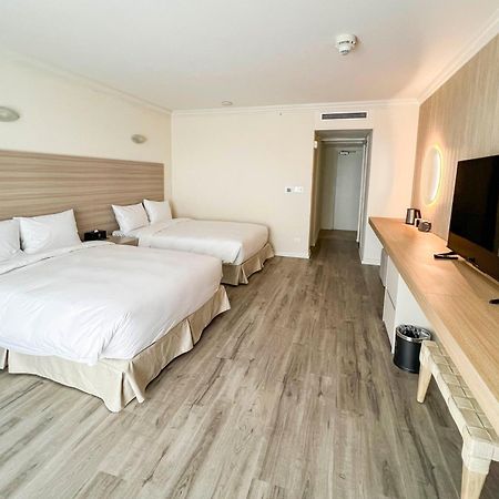 Finest Guam Golf And Resort Yigo Ngoại thất bức ảnh