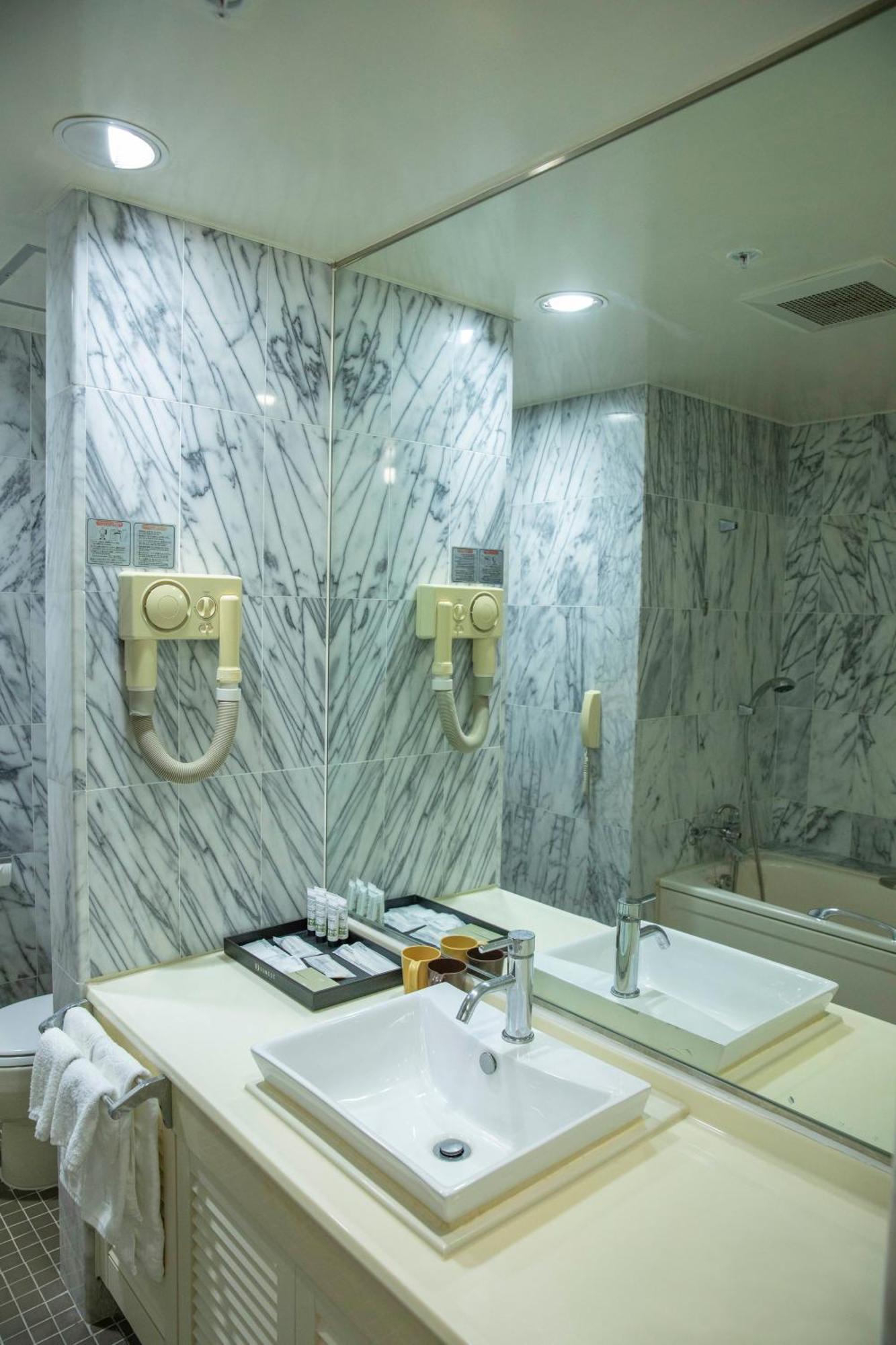 Finest Guam Golf And Resort Yigo Ngoại thất bức ảnh
